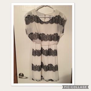 💥Black and Cream colored dress💥